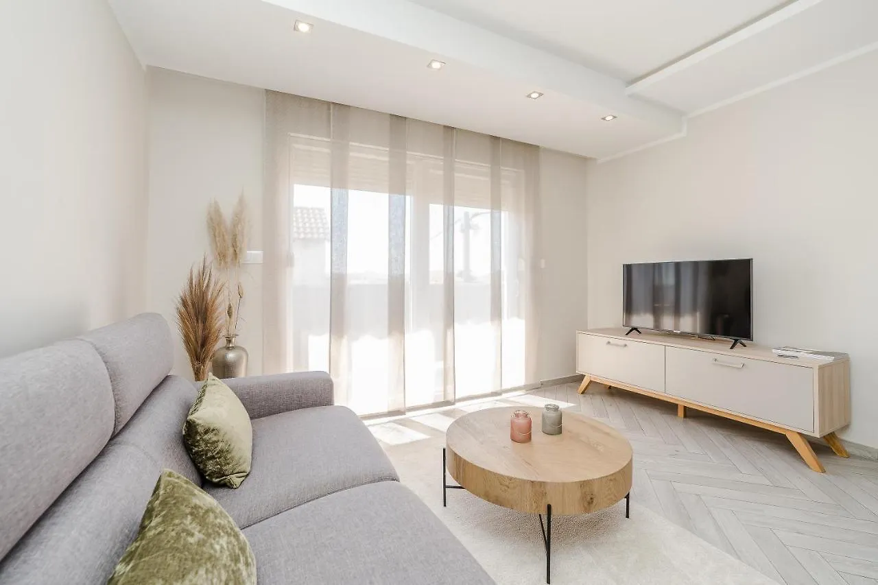 Apartments Villa Karla Zadar Kroatien